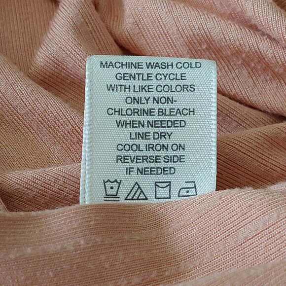 No Comment NY.LA Peach Short Sleeve V-neck Crop Top Juniors Size M - Picture 8 of 8